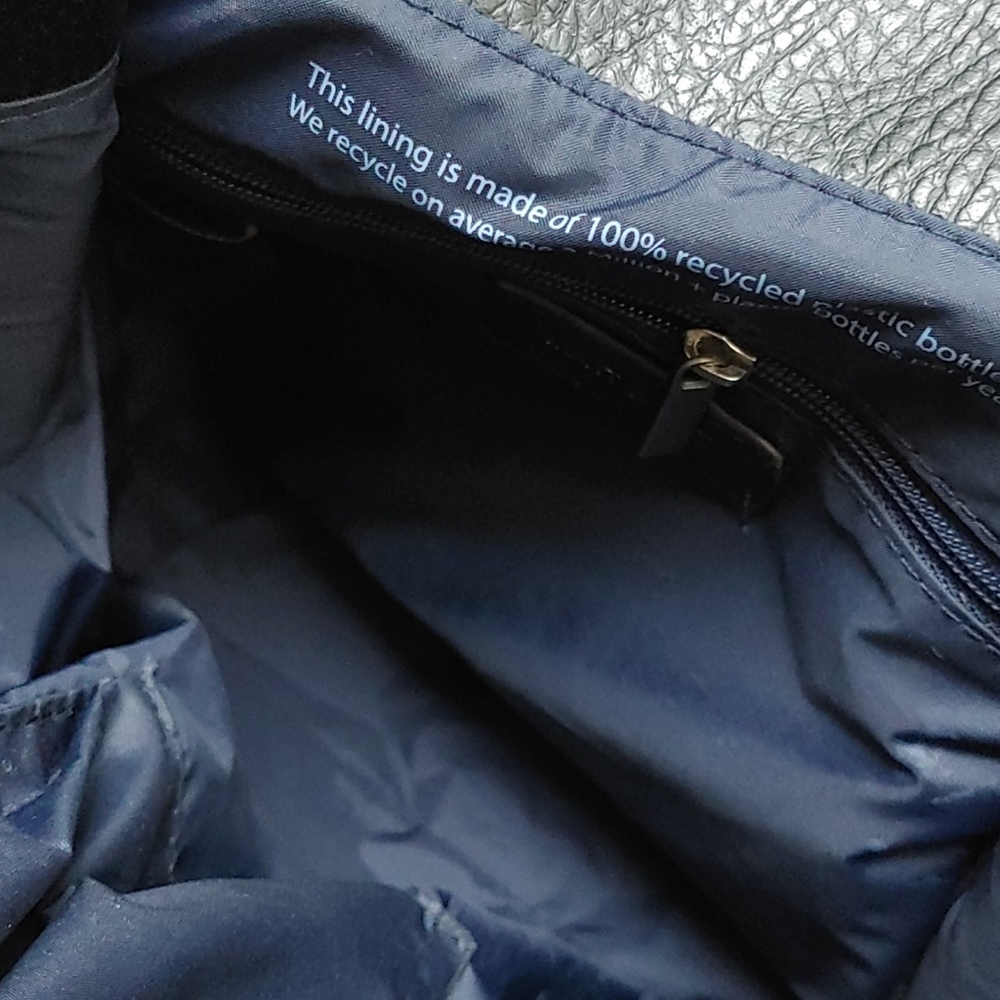 Backpack - Picture 5 of 6